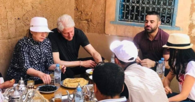 Clinton breakfast in Morocco